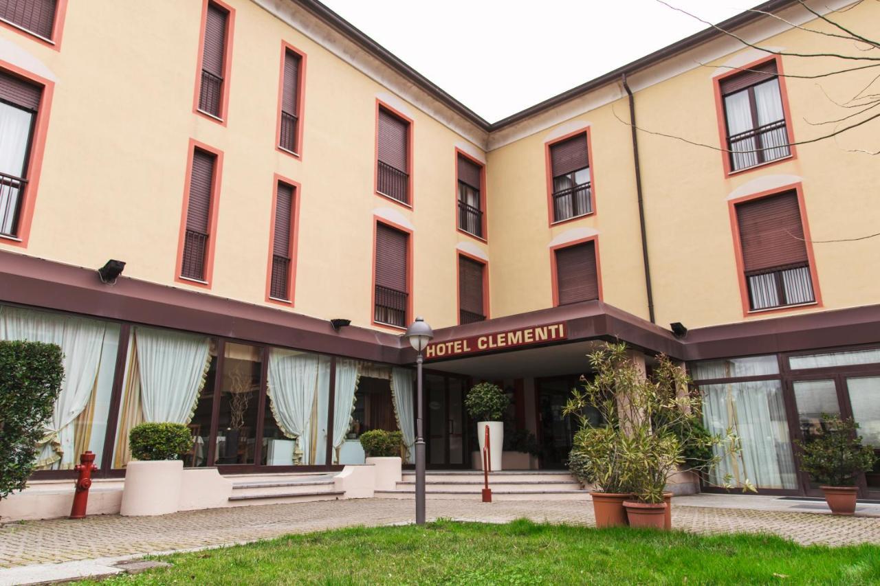 Hotel Clementi ساليس تيرمي المظهر الخارجي الصورة